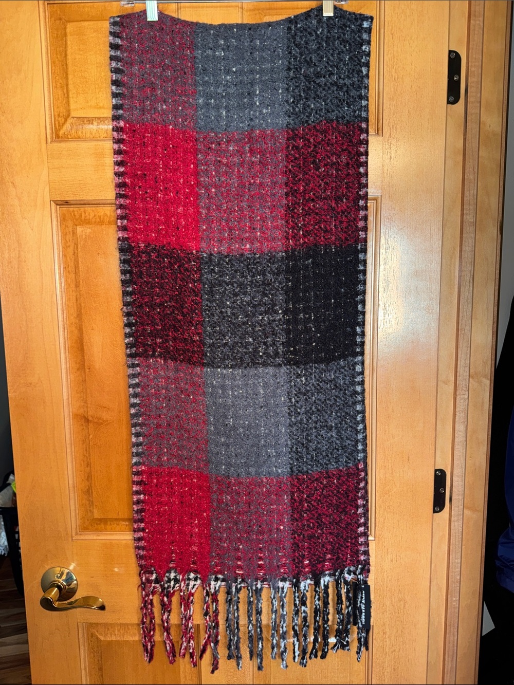 NWT Steve Madden Reversible Red and Black Plaid Fringe Scarf Wrap